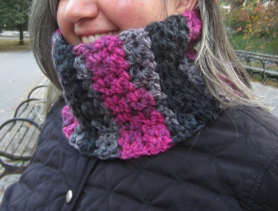 Quick, Fast in a Hurry Cowl, free crochet pattern by Underground Crafter