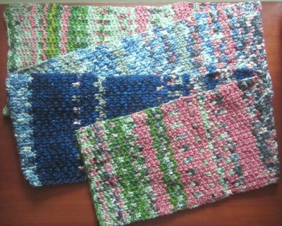Crochet Temperature Scarf, free pattern by Marie Segares/Underground Crafter.