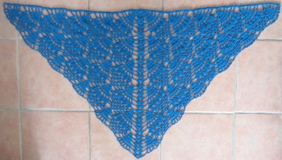Pineapples for Everyone Shawl, free crochet pattern by Underground Crafter