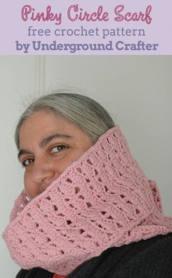 Pinky Circle Scarf, free crochet pattern by Marie Segares/Underground Crafter