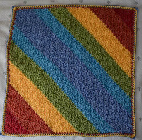 Diagonal Rainbows Baby Blanket, free #crochet pattern by @ucrafter