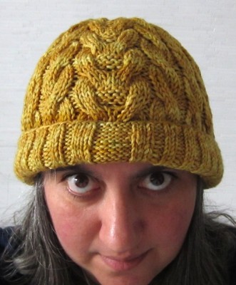 Juxtapose: A Cabled Beanie, free #knitting pattern by Marie Segares @ucrafter