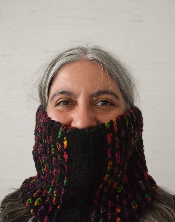 Ribbon Stitch Cowl, free #knitting pattern by Marie Segares/Underground Crafter. Slip stitches make colorwork easy on this simple, unisex cowl.