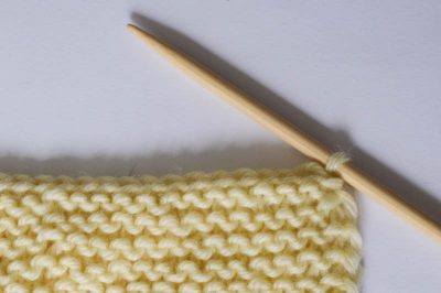 Knitting tutorial: How to pick up stitches by Underground Crafter | Whether you're adding a neckline to a sweater or a border to a blanket, here are two ways to pick up knitting stitches.
