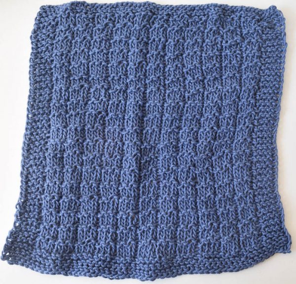Garter Ridge Stitch Dishcloth, free knitting pattern in Lion Brand 24/7 Cotton yarn with video tutorial by Underground Crafter | Knitted Kitchen Blog Hop: Learn A New Stitch Dishcloth Series 2017 (48 free dishcloth patterns with tutorials) #knittedkitchen