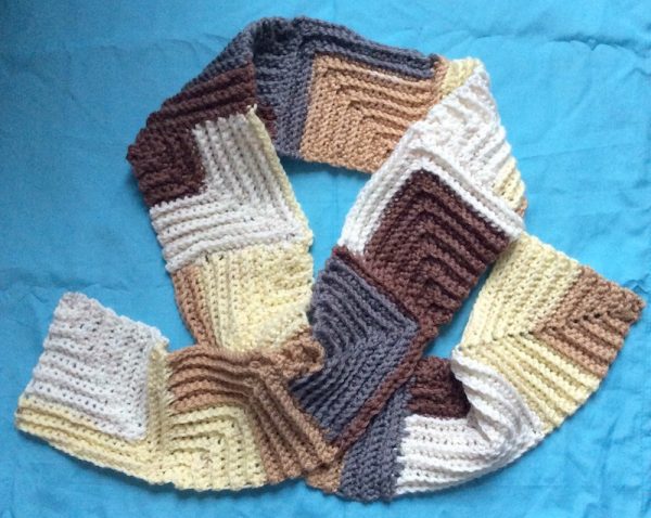 Free crochet pattern: Mitered Square Scarf in Paintbox Yarns Chunky Pots yarn by Underground Crafter