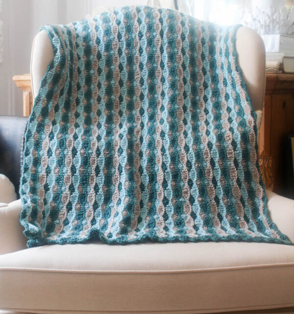 At the Shore Baby Blanket, free crochet pattern by Underground Crafter